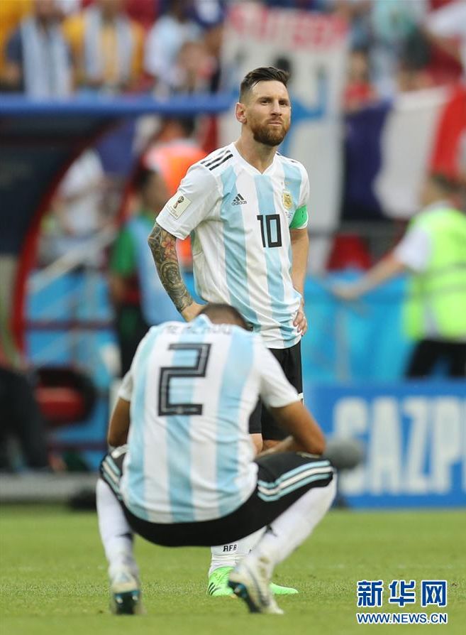 足球比分世界纪录的全场比赛_世界杯足球冠军历史比分_足球比分历史数据