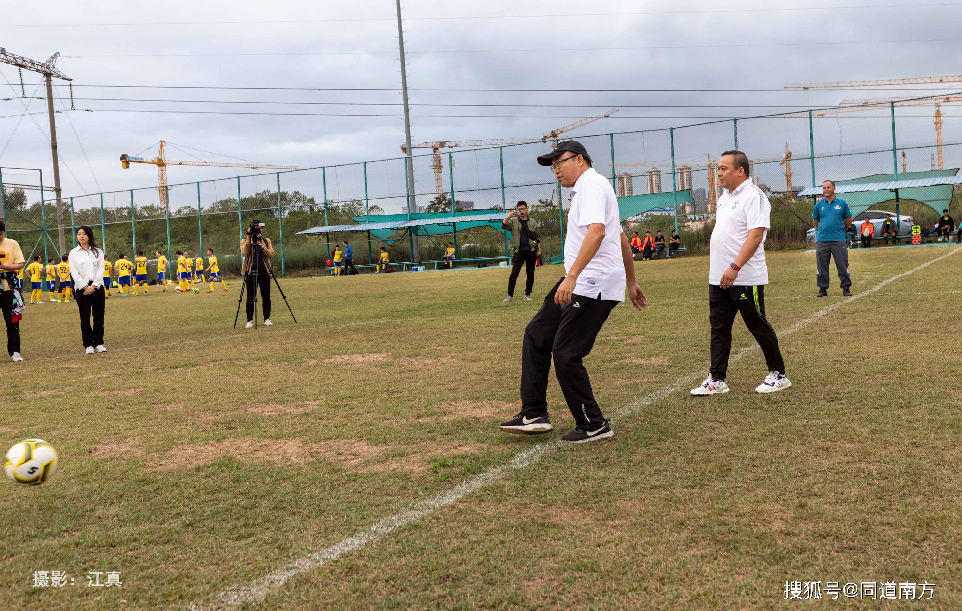 足球杯冠军世界排名榜_足球杯世界杯冠军_关于足球的世界冠军杯
