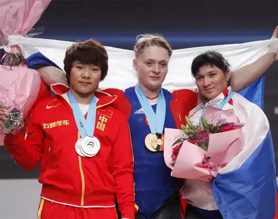 奥运会的举重冠军是谁_奥运会举重运动员冠军_奥运举重冠军工作内容简介