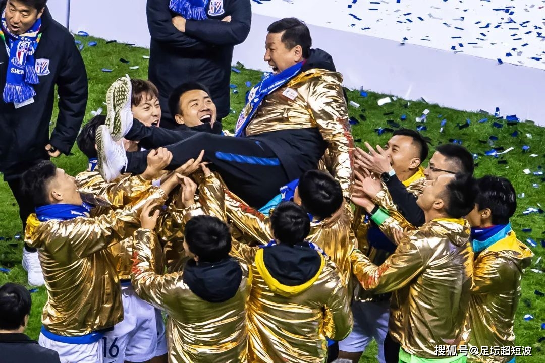 中国职业足球冠军次数_足球球员冠军数量排名_中国足球职业联赛冠军次数