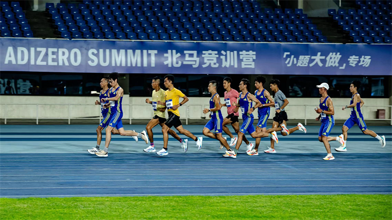 阿迪达斯马拉松品牌是正品吗_北京马拉松 阿迪达斯_阿迪达斯北京马拉松跑鞋