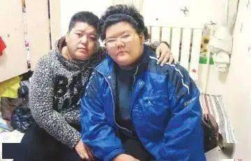 大力士和举重冠军谁力气大_举重冠军为什么没有大力士_举重冠军大力士没有奖金吗