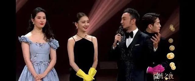 健身有名的外国人_国外健身演员_国外健身明星大合照