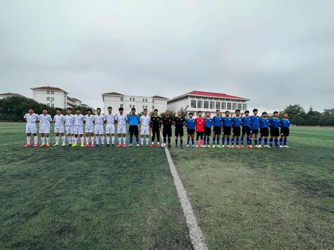 校园足球冠军奖杯_足球校园冠军奖杯图片_校园足球联赛冠军