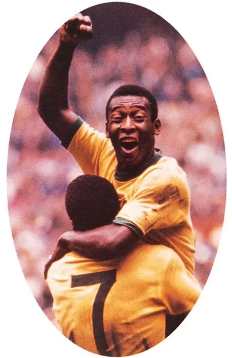 足球规则图片比赛打学生视频_足球规则大全视频教程_如何学打足球比赛规则图片