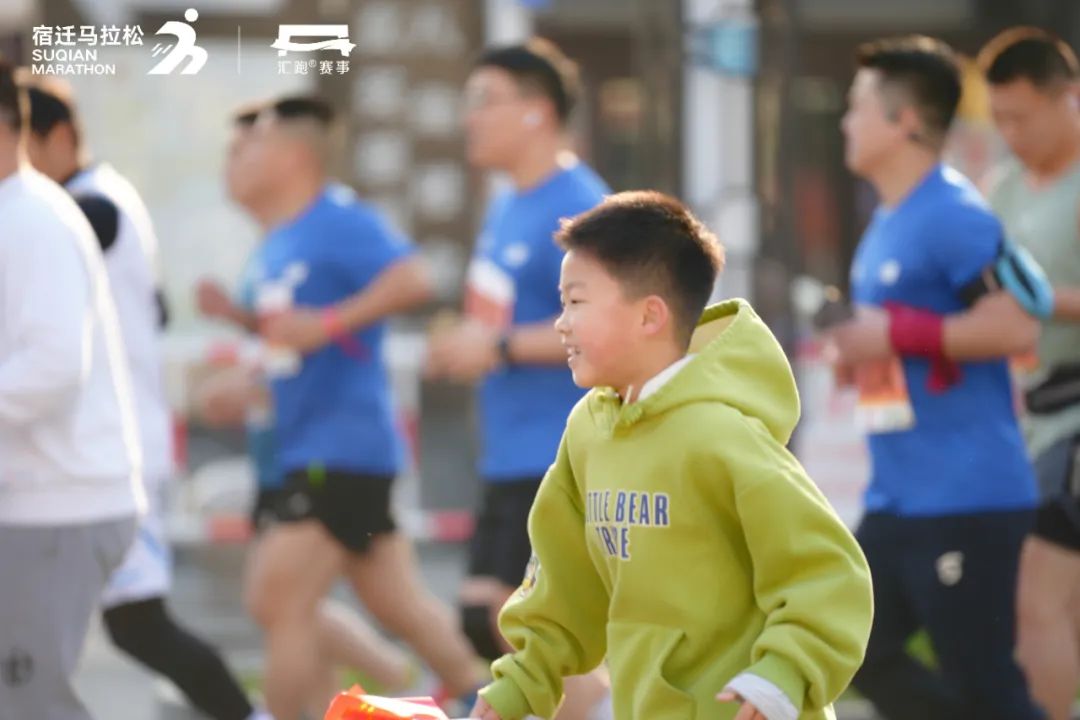 马拉松 水站_马拉松提供水的地方叫什么_马拉松水站间隔多少