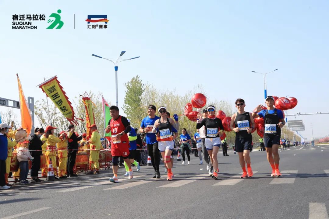 马拉松 水站_马拉松水站间隔多少_马拉松提供水的地方叫什么