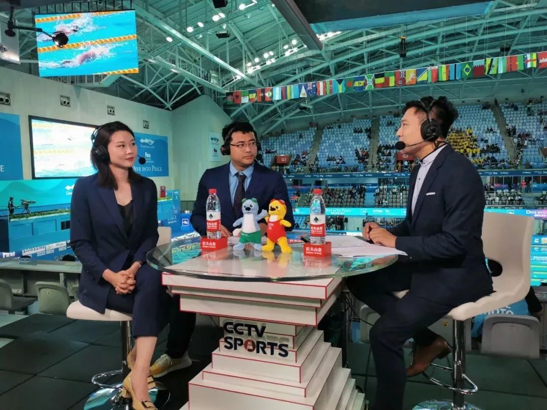 我们的嘴替！潘展乐破世界纪录夺冠，为他嘶吼咆哮的女解说是前世界冠军