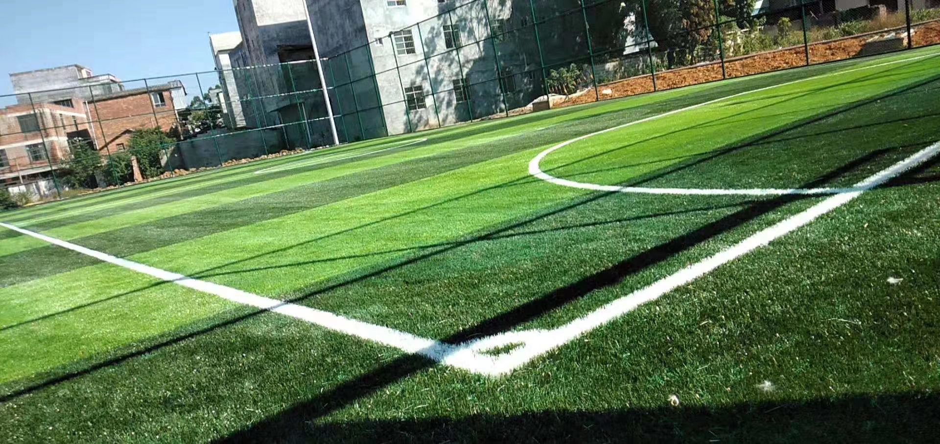 全民健身下足球风靡全国，五人制、八人制、十一人制球场建设有何不同?