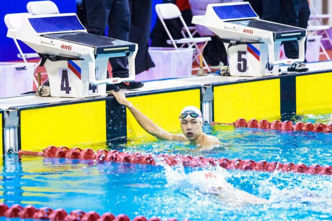游泳冠军2021_游泳获冠军_游泳冠军2020年
